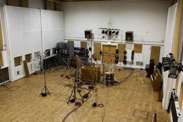 CineSamples Abbey Road Classic Upright Pianos